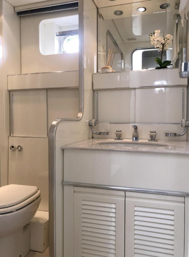 Home Sweet Boat - Chambres D'Hotes Empuriabrava Esterno foto