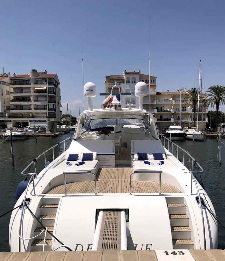 Home Sweet Boat - Chambres D'Hotes Empuriabrava Esterno foto